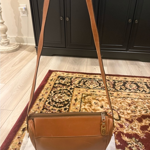 Vintage Gucci Brown Leather GG Logo Shoulder Bag Suede Interior Italy - Picture 6 of 10
